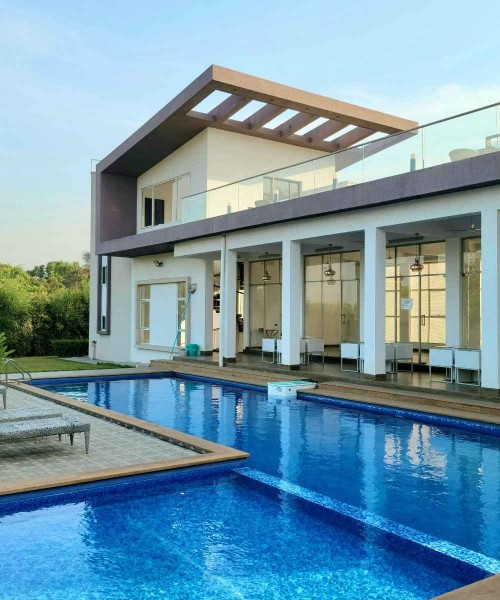 Dubai Comforts: Perfect Family or Business Stay